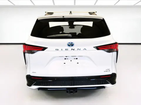 More photos of 2021 Toyota Sienna XSE 7 Passenger at STG Montclair, CA