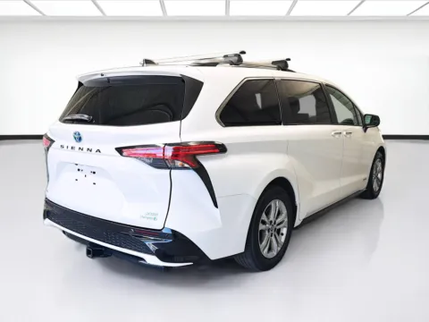 More photos of 2021 Toyota Sienna XSE 7 Passenger at STG Montclair, CA