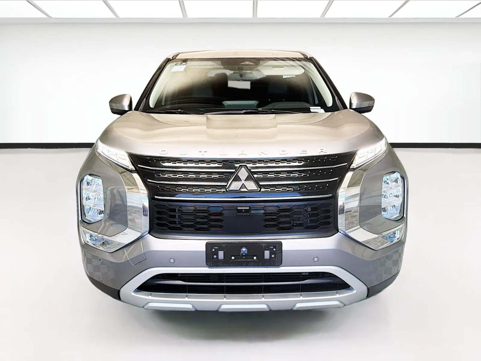 Mitsubishi Outlander photo 2