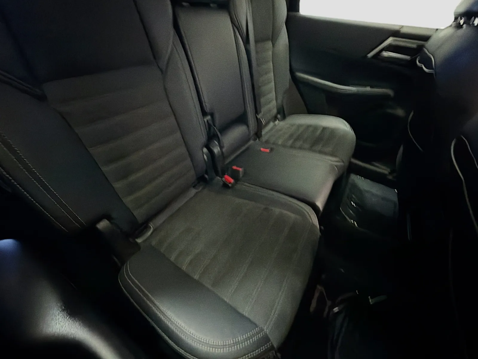 Mitsubishi Outlander photo 14