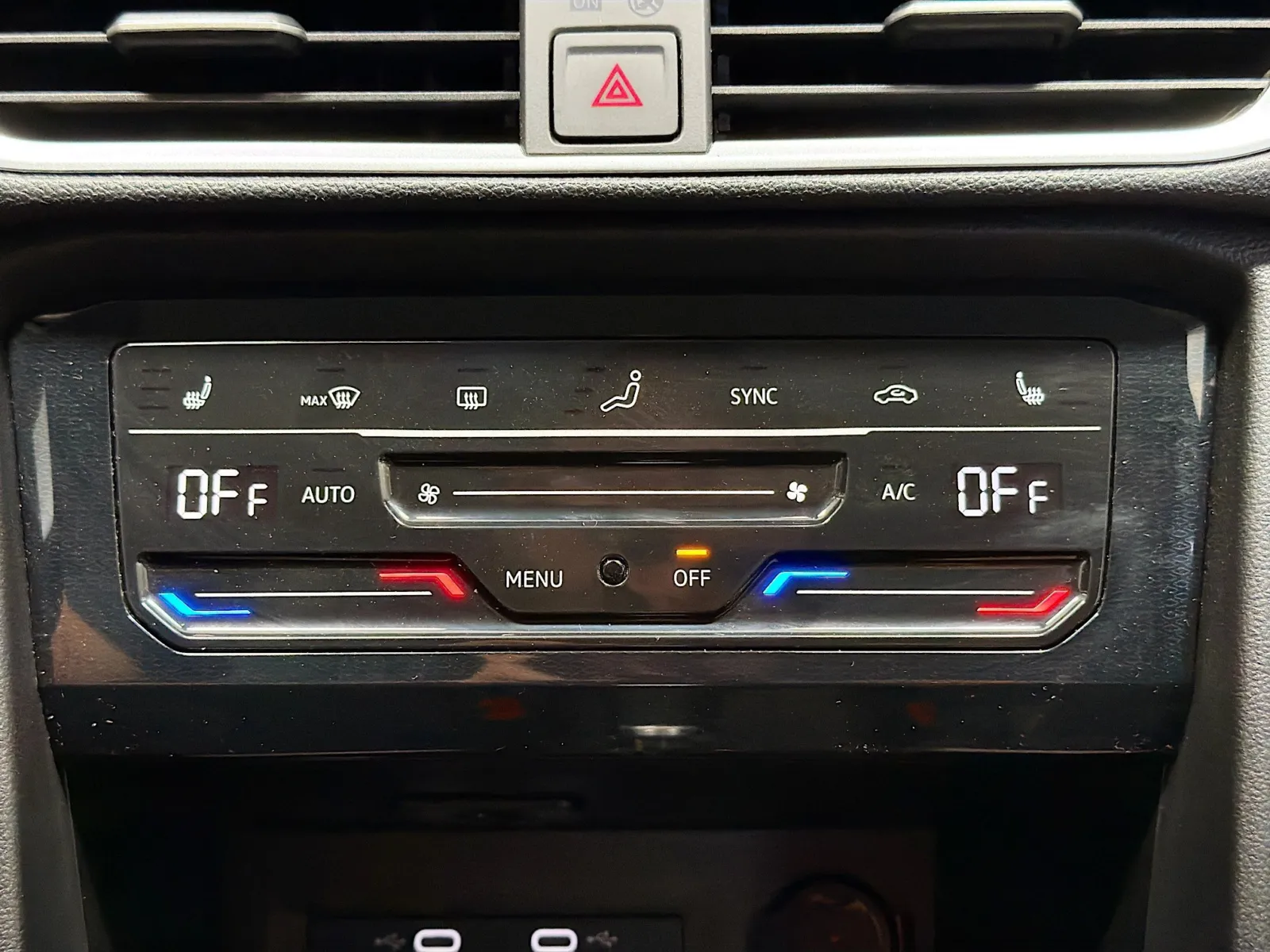 Volkswagen Taos photo 11