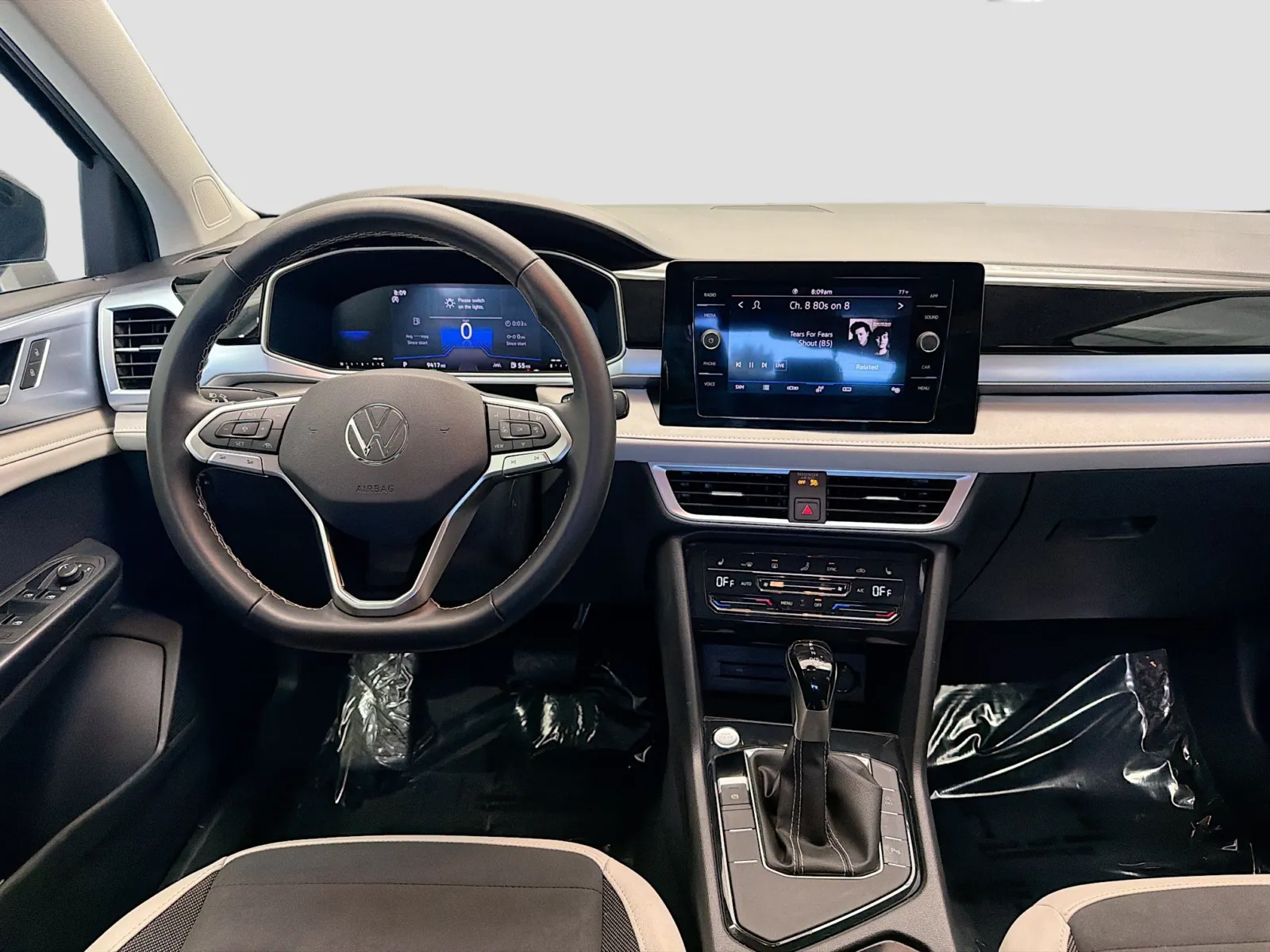 Volkswagen Taos photo 13
