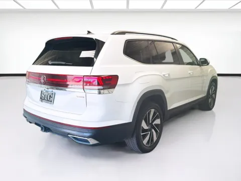 More photos of 2024 Volkswagen Atlas 2.0T SE w/Technology at STG Montclair, CA