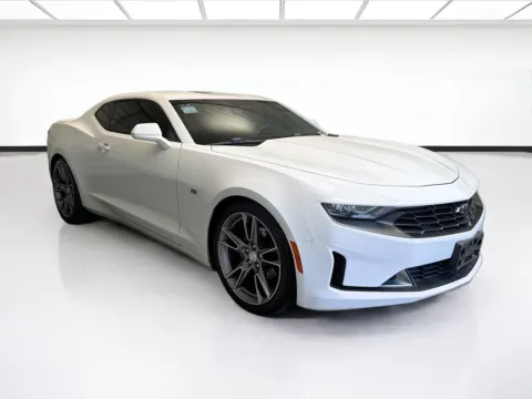 Another view of 2020 Chevrolet Camaro 1LT for sale in Montclair, CA at STG Montclair