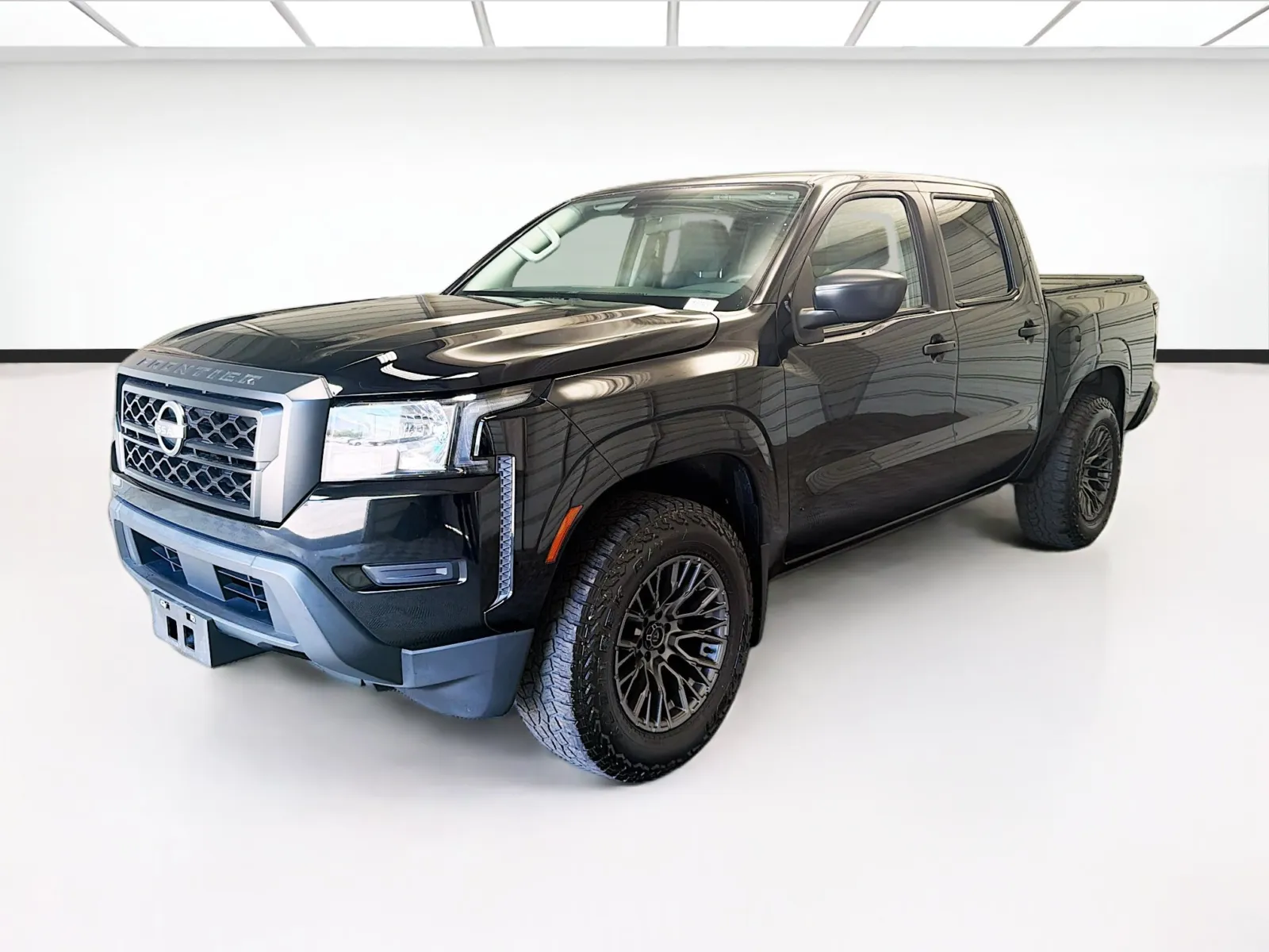 Black 2024 Nissan Frontier S for sale in Montclair, CA