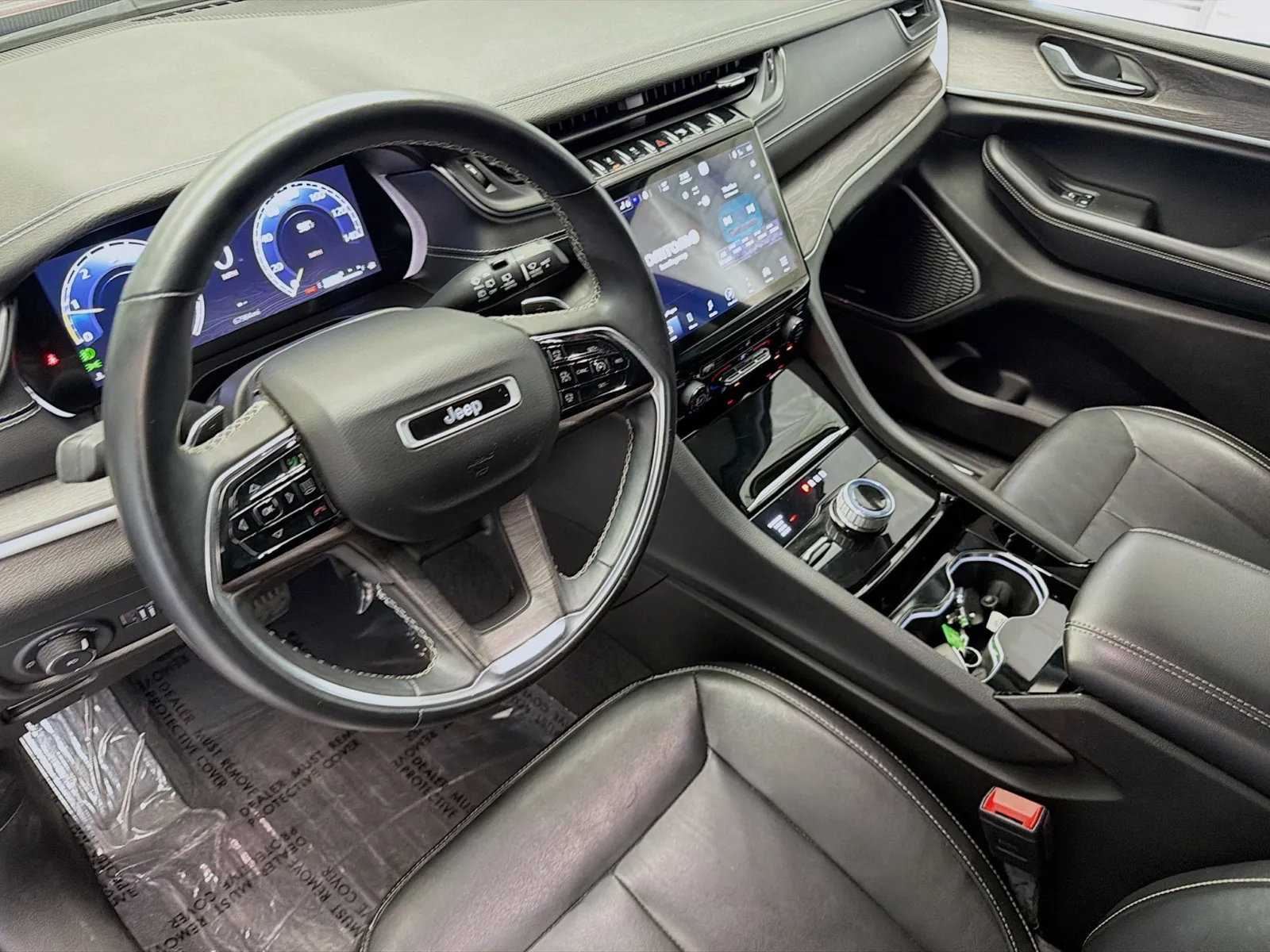 Jeep Grand Cherokee L photo 7