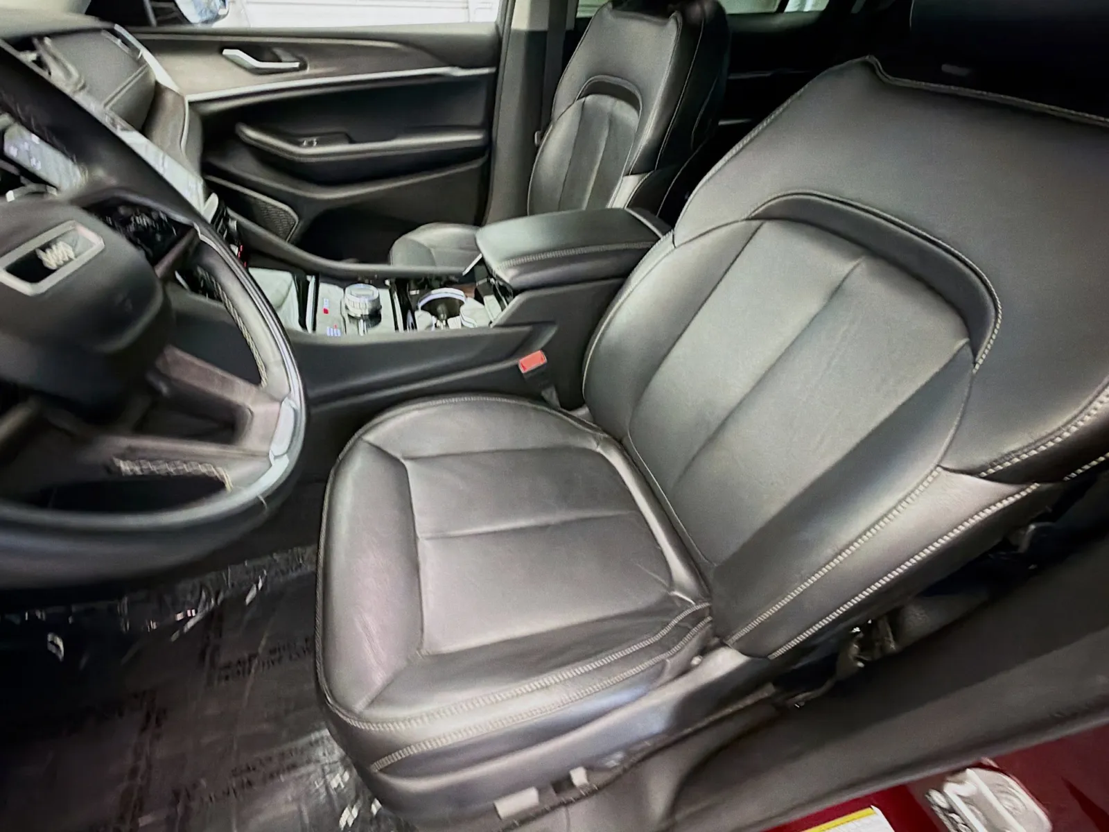 Jeep Grand Cherokee L photo 11