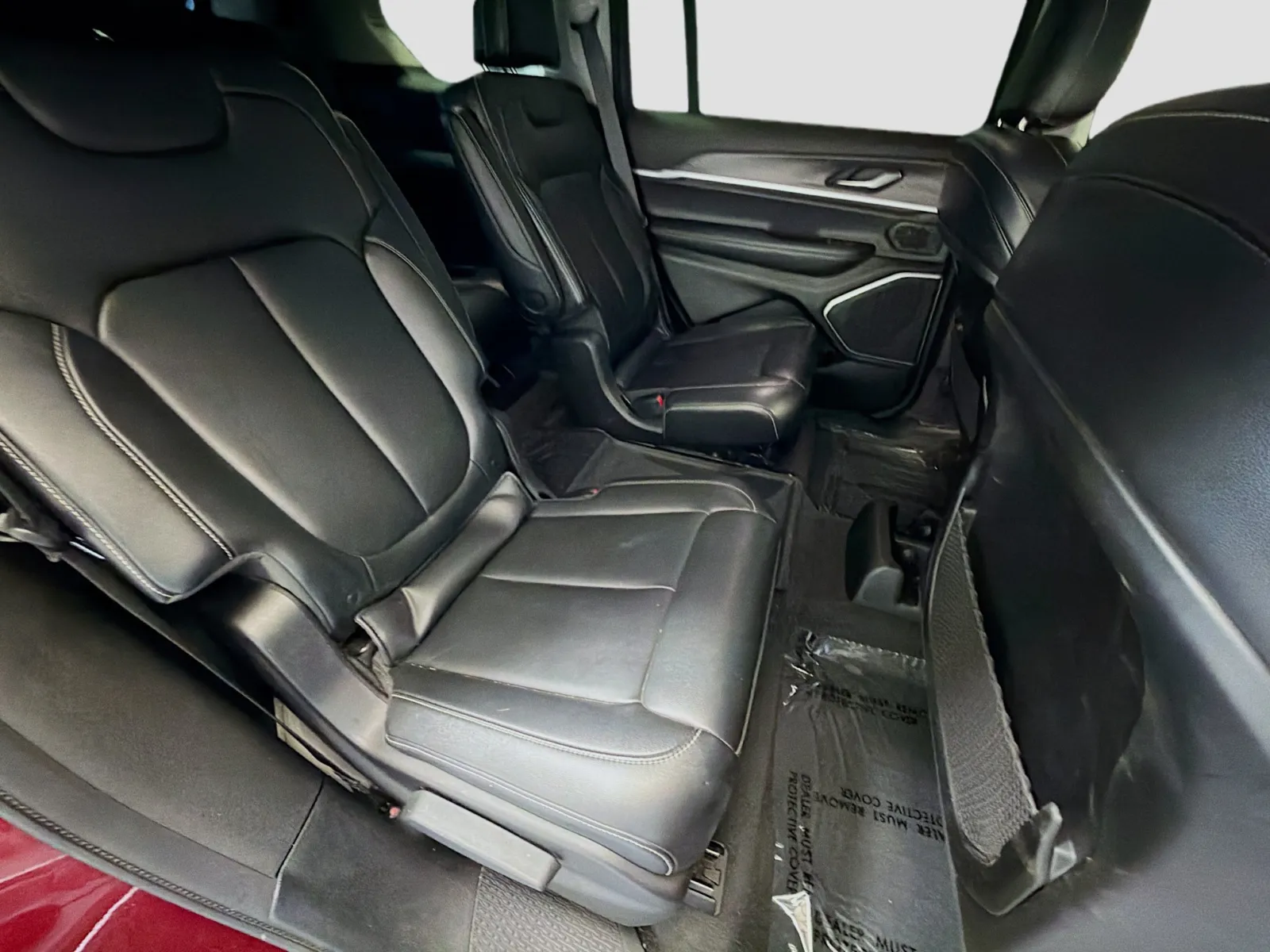 Jeep Grand Cherokee L photo 14