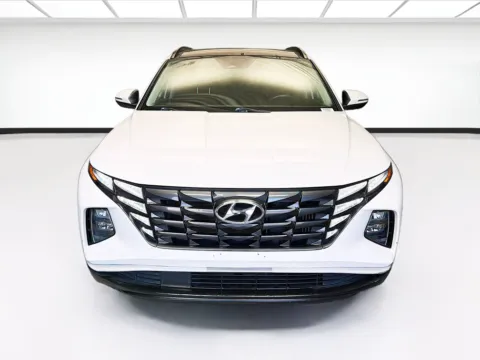 Photos of 2022 Hyundai Tucson Hybrid SEL Convenience for sale in Montclair, CA at STG Montclair