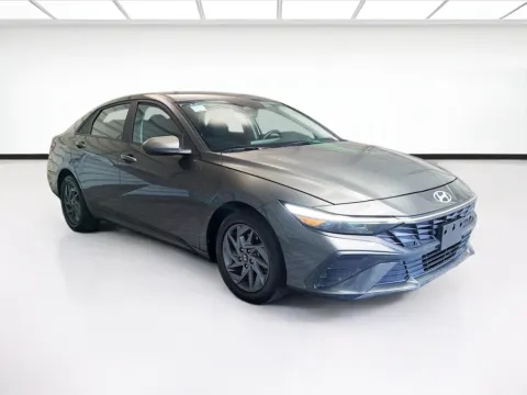 Another view of 2024 Hyundai Elantra SEL for sale in Montclair, CA at STG Montclair