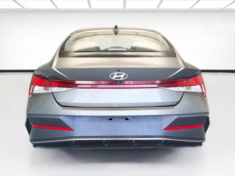 More photos of 2024 Hyundai Elantra SEL at STG Montclair, CA