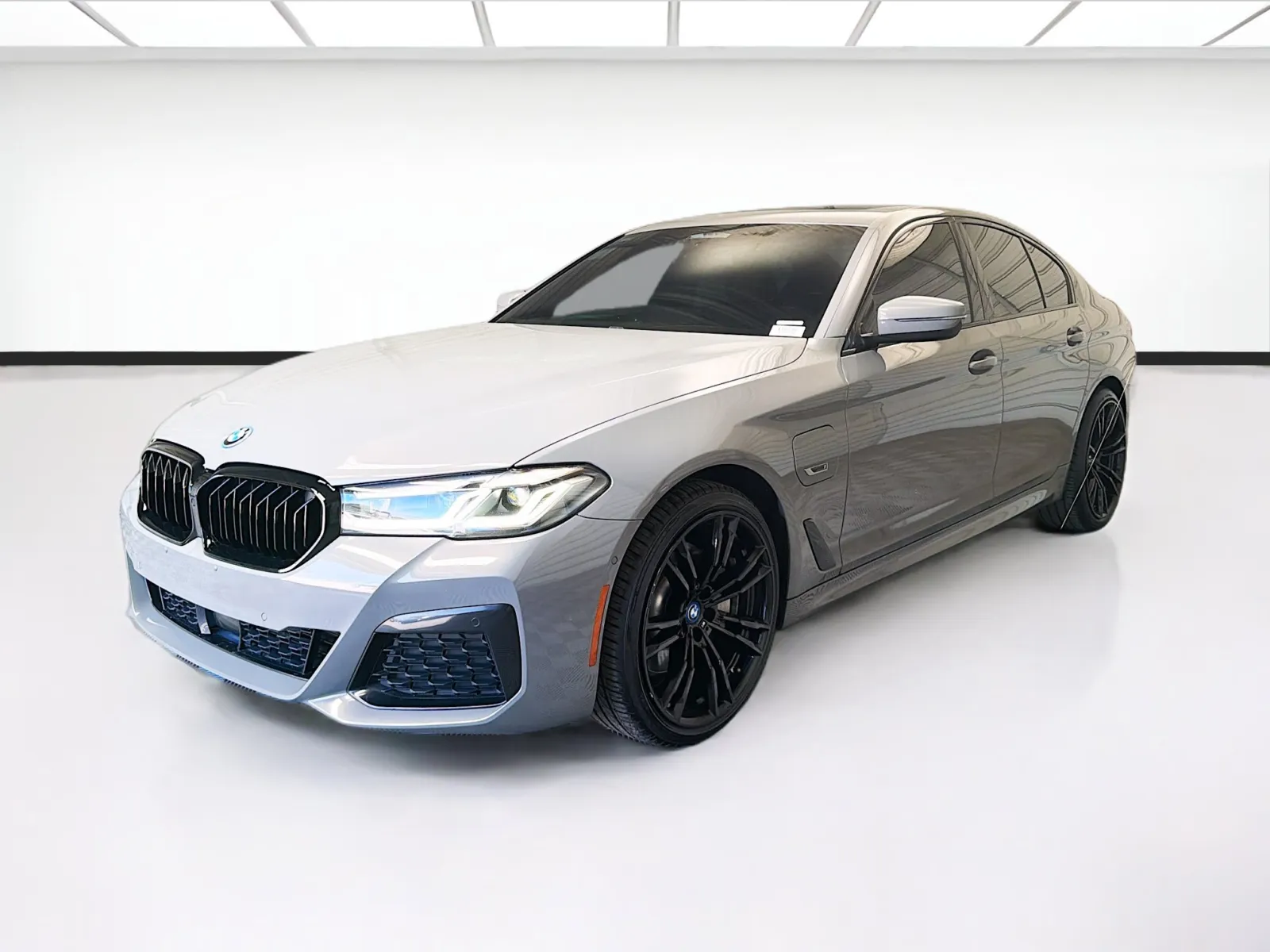 2022 BMW 5 Series 530e iPerformance for sale in Montclair, CA