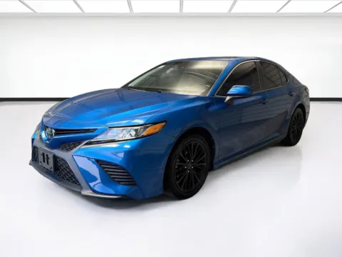 Blue 2018 Toyota Camry SE for sale in Montclair, CA