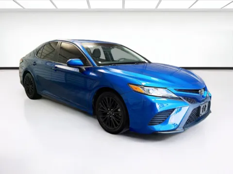 Another view of 2018 Toyota Camry SE for sale in Montclair, CA at STG Montclair