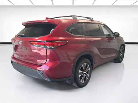 More photos of 2023 Toyota Highlander XLE at STG Montclair, CA