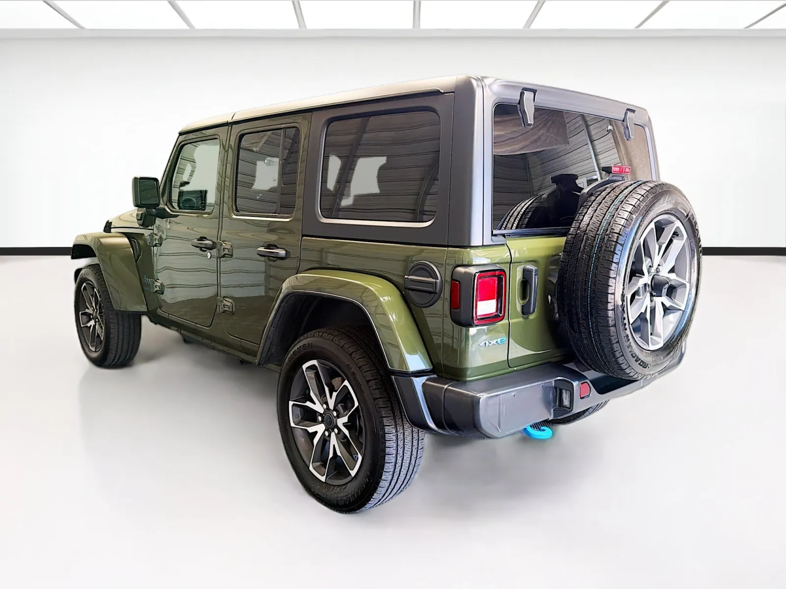 Jeep Wrangler photo 6