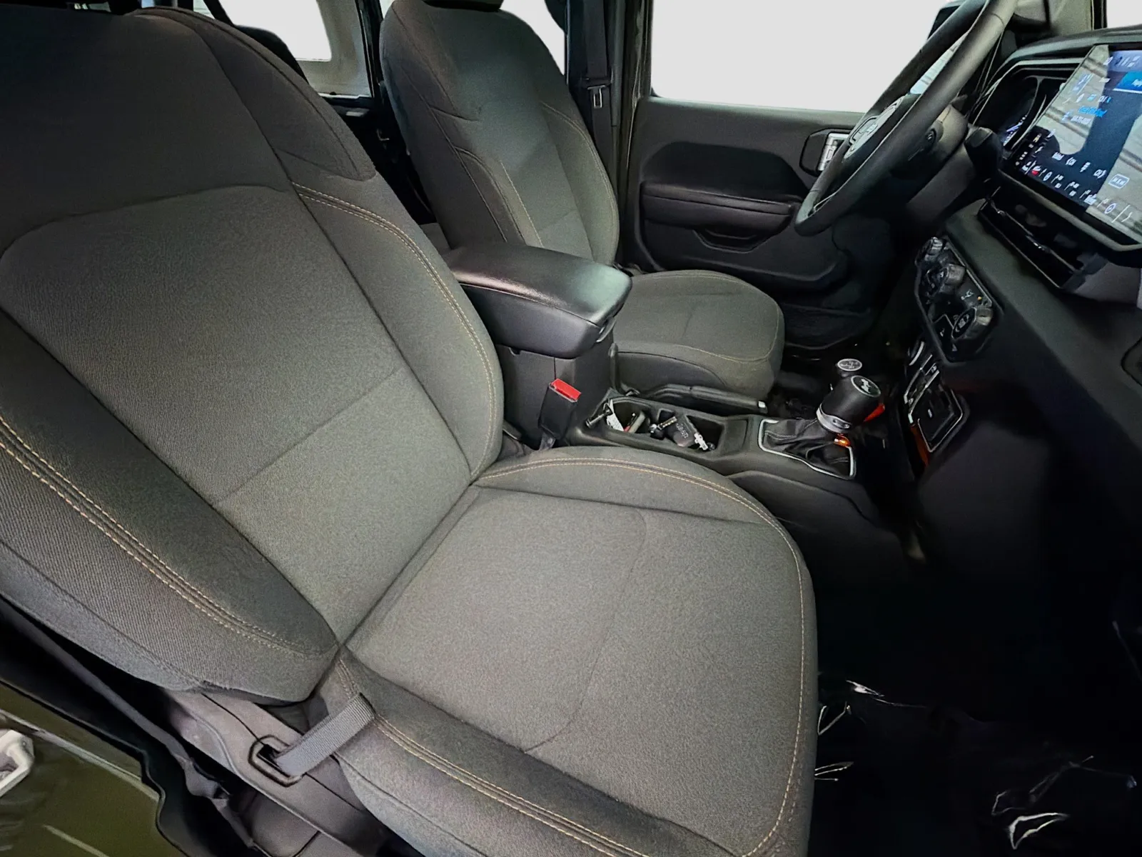 Jeep Wrangler photo 15