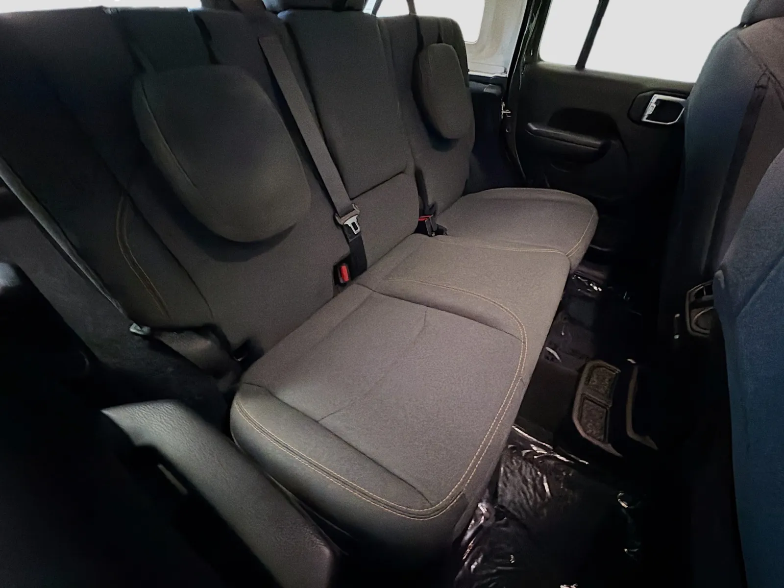 Jeep Wrangler photo 14