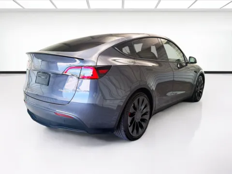 More photos of 2022 Tesla Model Y Performance at STG Montclair, CA