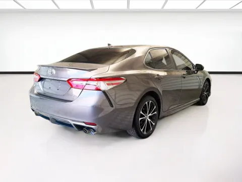 More photos of 2019 Toyota Camry SE at STG Montclair, CA