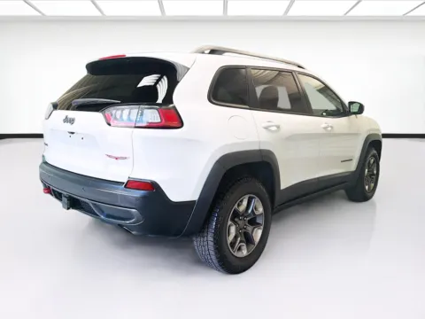 More photos of 2019 Jeep Cherokee Trailhawk at STG Montclair, CA