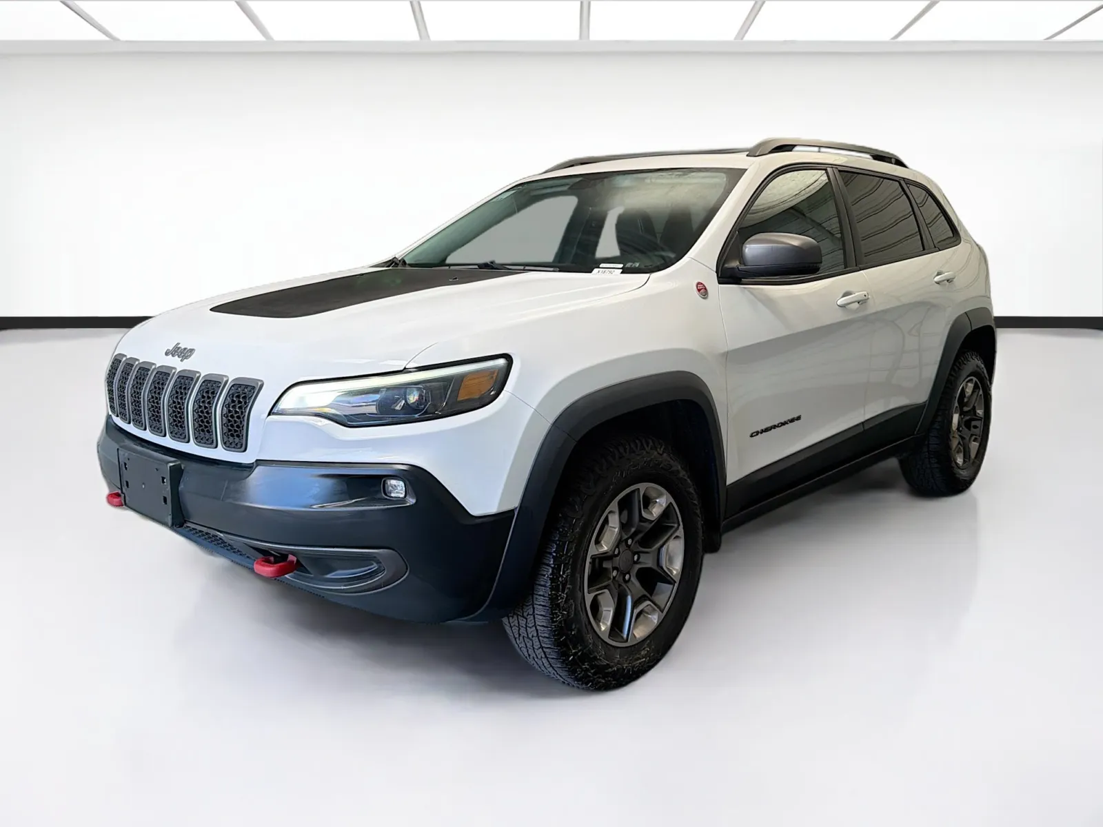 White 2019 Jeep Cherokee Trailhawk for sale in Montclair, CA