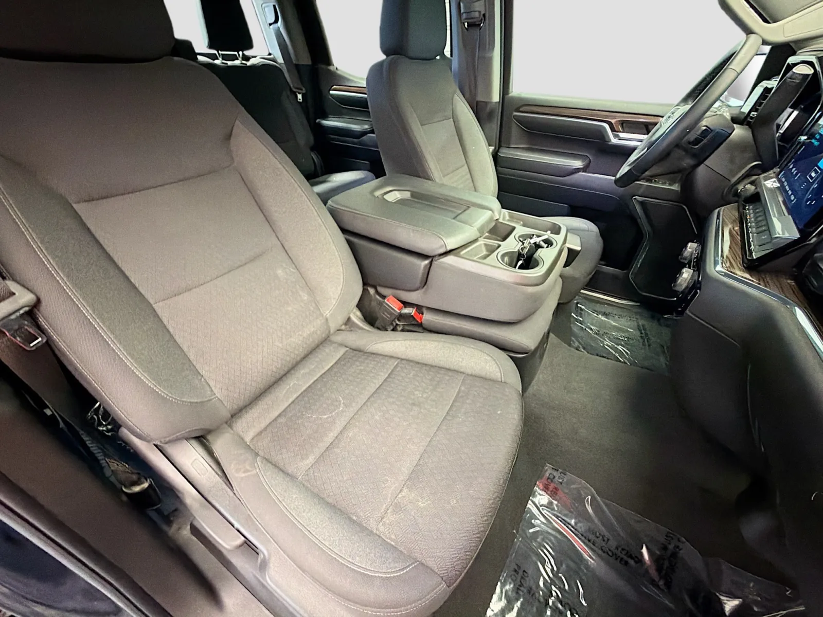 Chevrolet Silverado photo 15