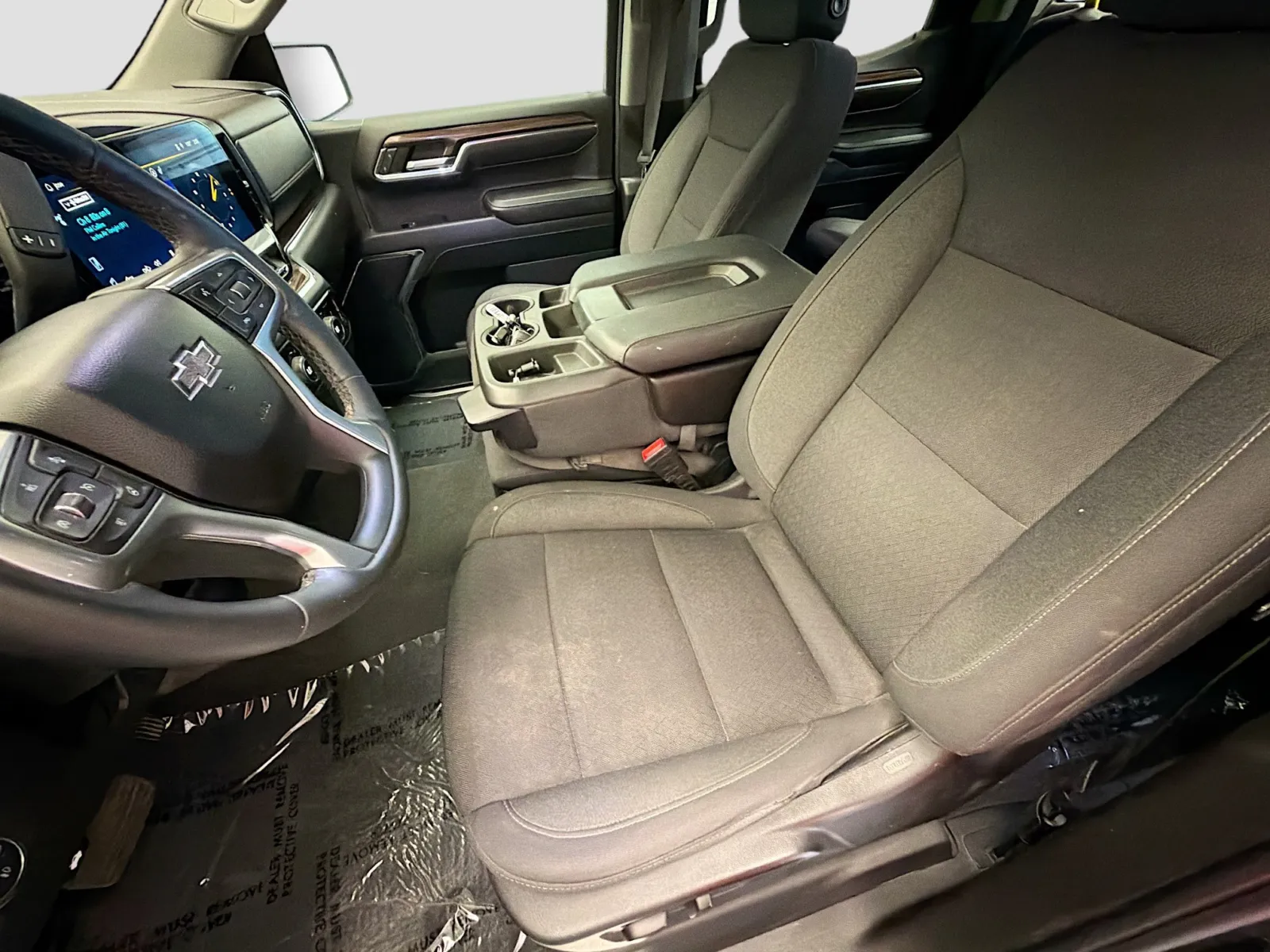 Chevrolet Silverado photo 11