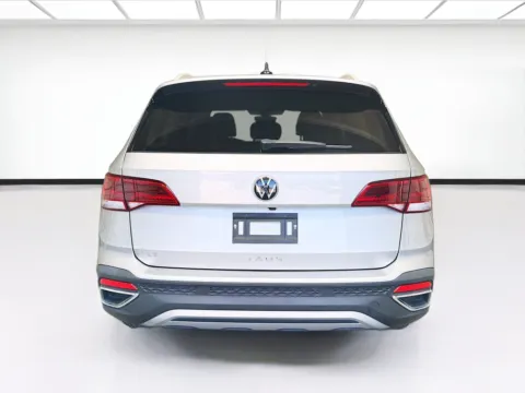 More photos of 2024 Volkswagen Taos 1.5T SE at STG Montclair, CA