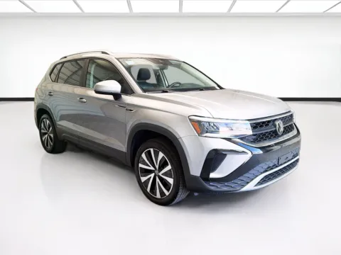 Another view of 2024 Volkswagen Taos 1.5T SE for sale in Montclair, CA at STG Montclair