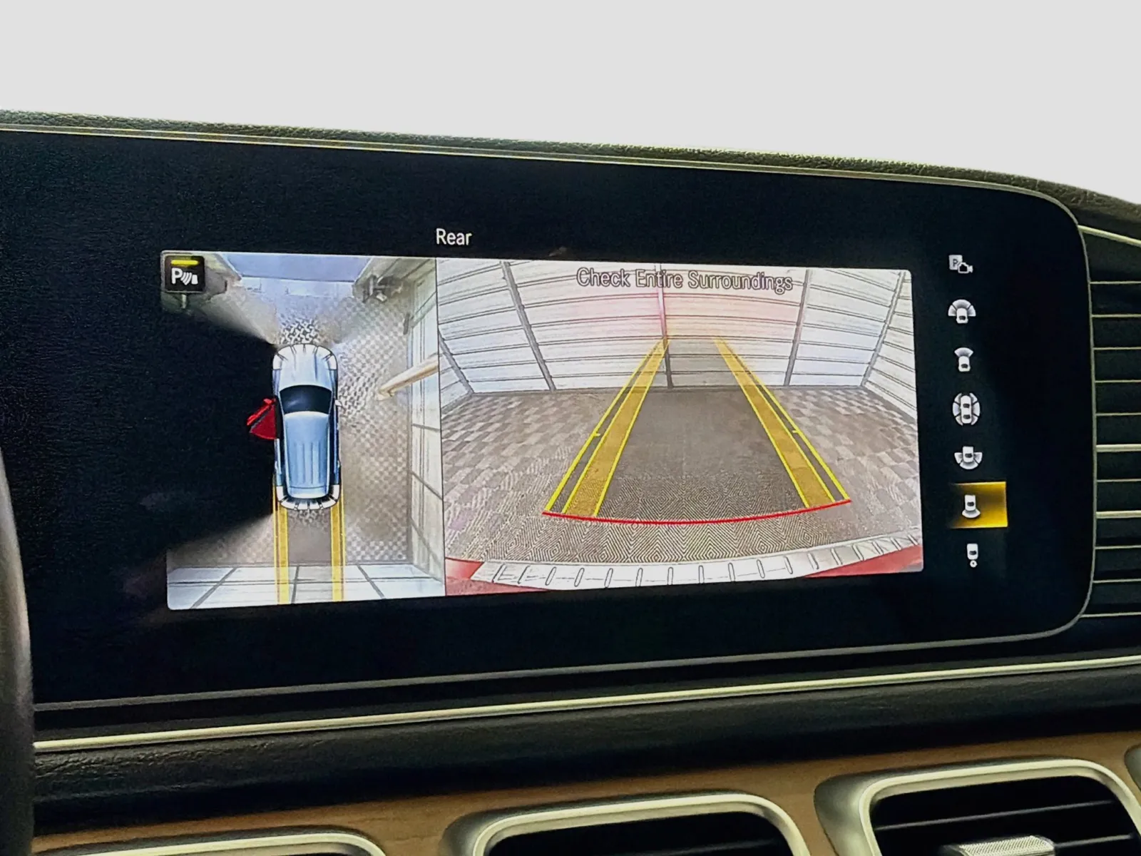 Mercedes-Benz GLE photo 10