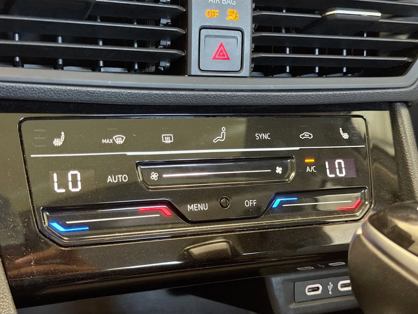Volkswagen Jetta photo 10