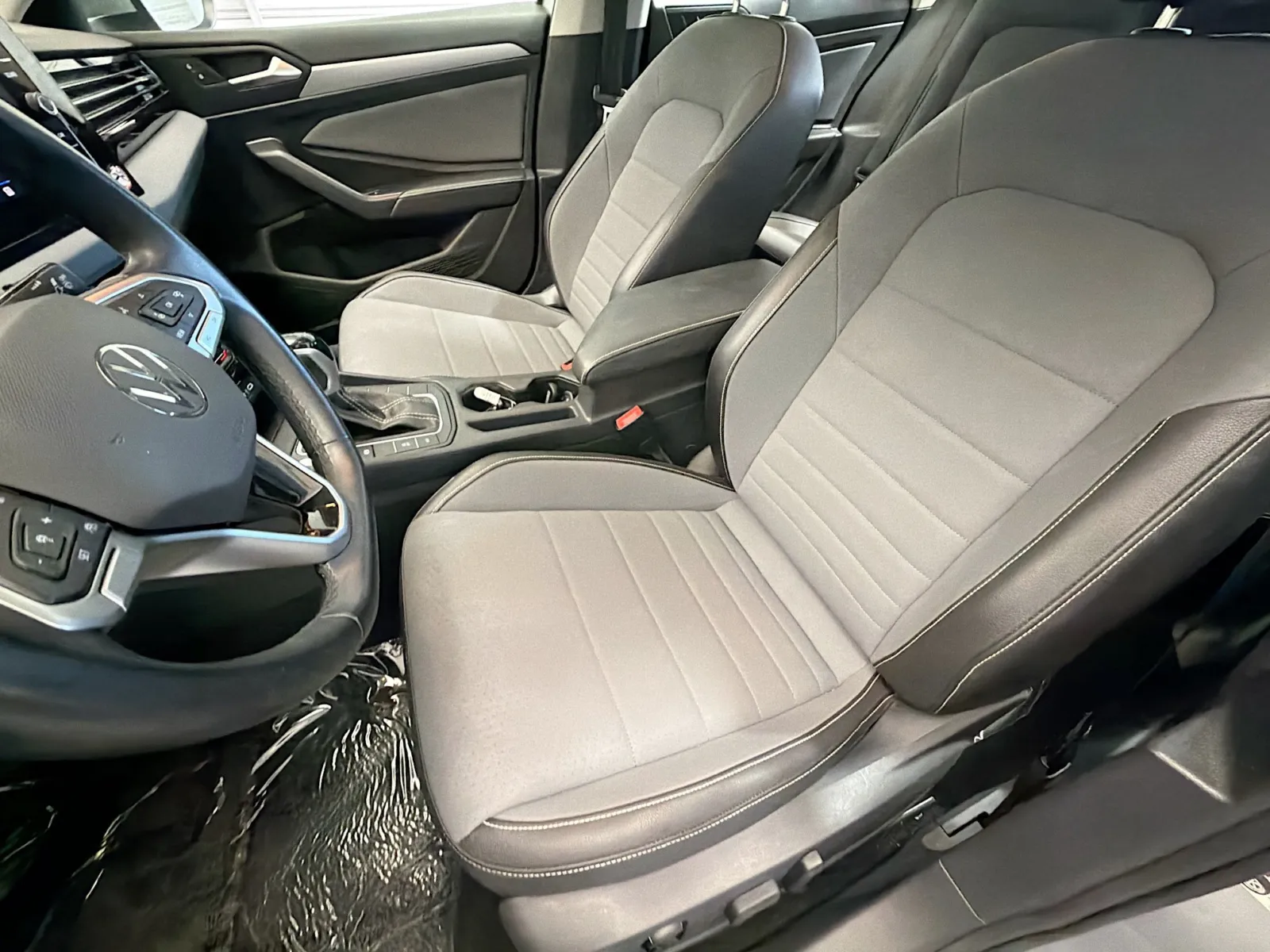 Volkswagen Jetta photo 11