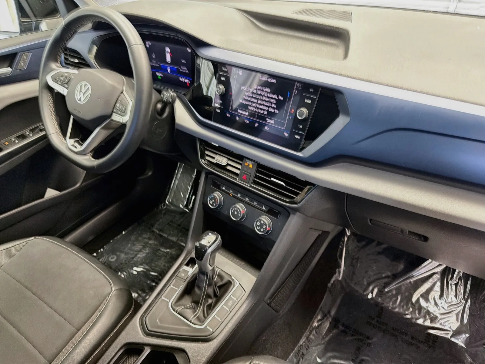 Volkswagen Taos photo 12