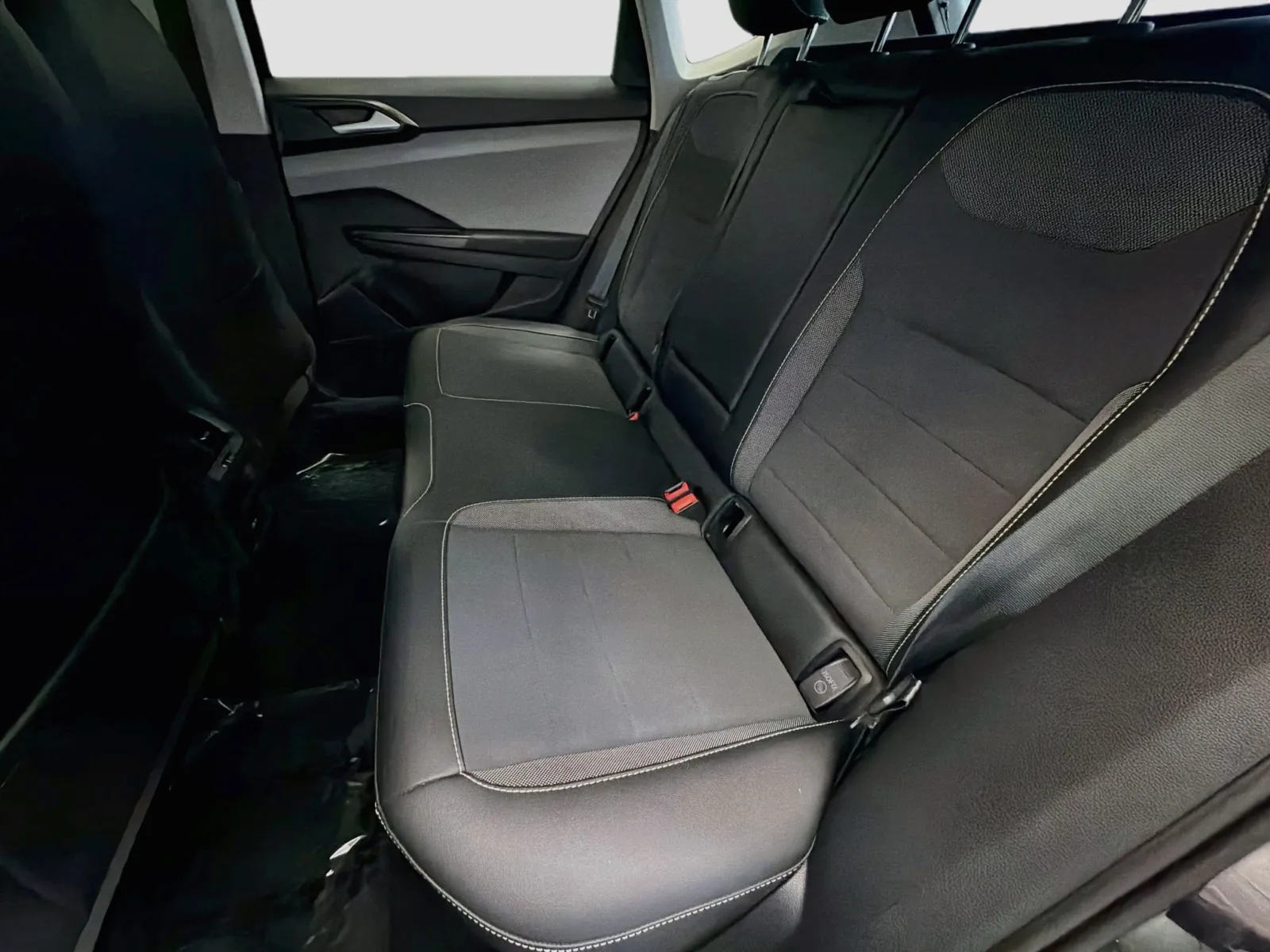 Volkswagen Taos photo 13