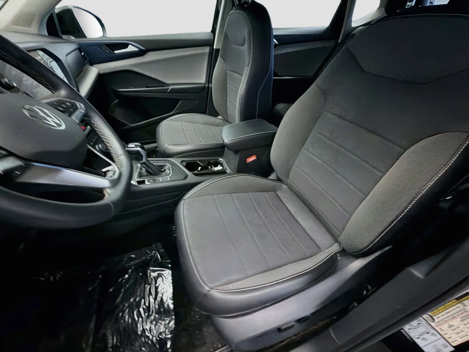 Volkswagen Taos photo 11