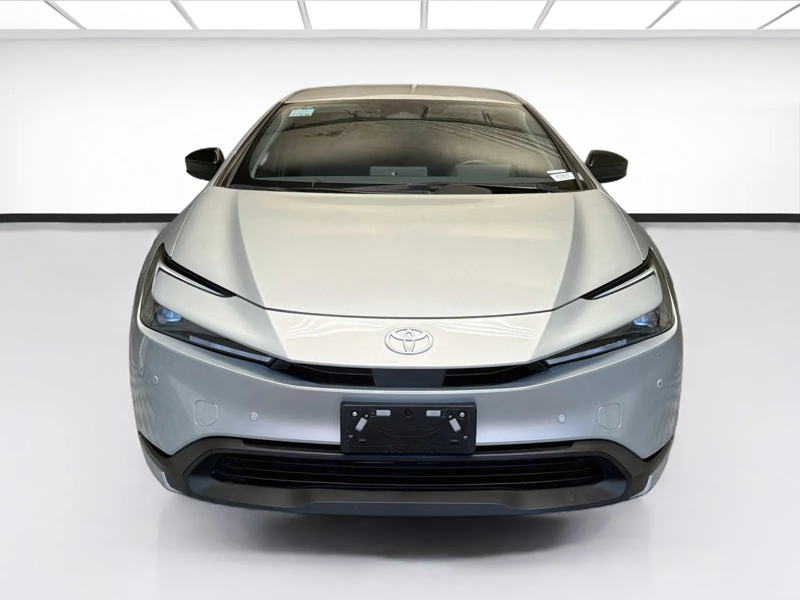 Toyota Prius photo 2