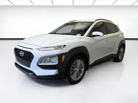 White 2020 Hyundai Kona SEL for sale in Montclair, CA