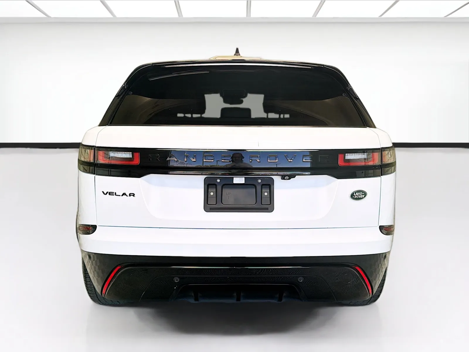 Land Rover Range Rover Velar photo 5