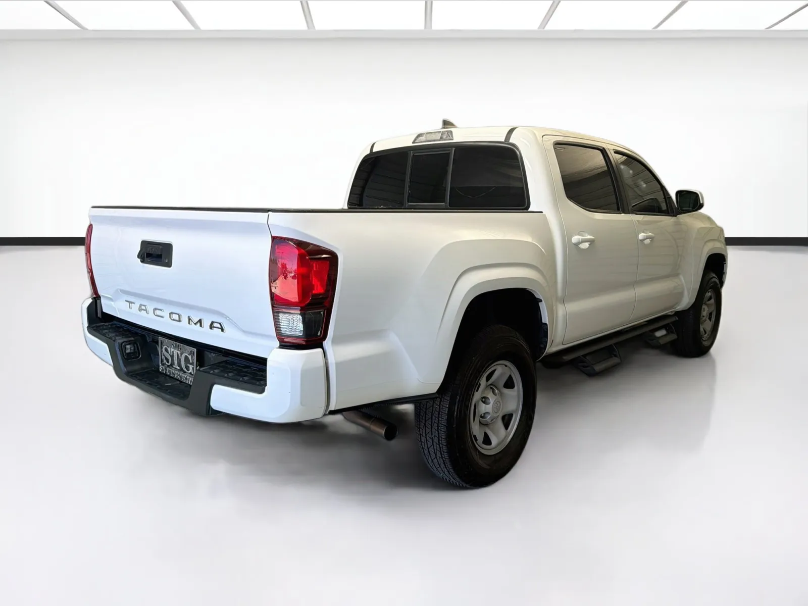 Toyota Tacoma photo 11