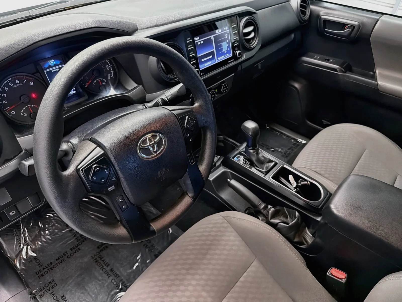 Toyota Tacoma photo 7