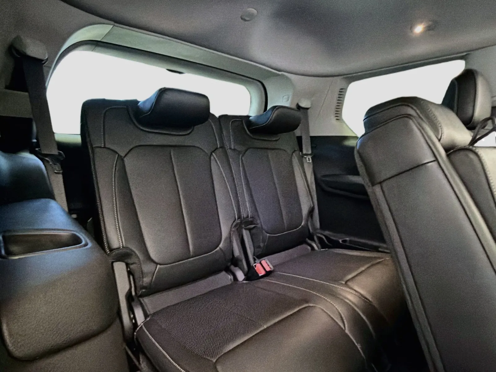 Jeep Grand Cherokee L photo 18
