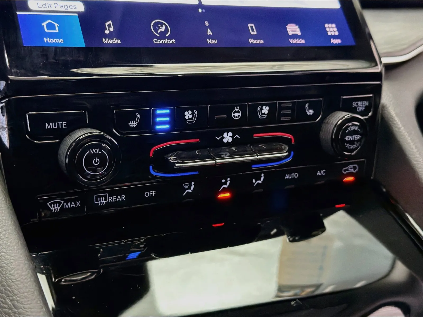 Jeep Grand Cherokee L photo 12