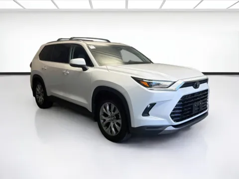 Another view of 2024 Toyota Grand Highlander Limited for sale in Montclair, CA at STG Montclair