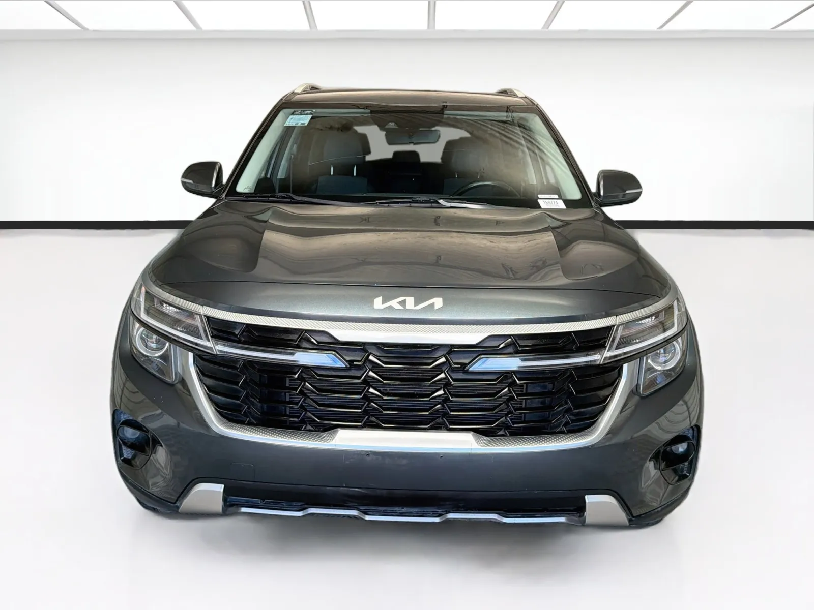 Kia Seltos photo 2