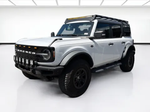 White 2024 Ford Bronco Wildtrak w/High/Lux Package (354A) for sale in Montclair, CA