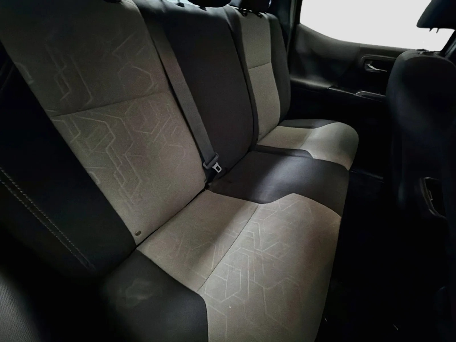 Toyota Tacoma photo 14