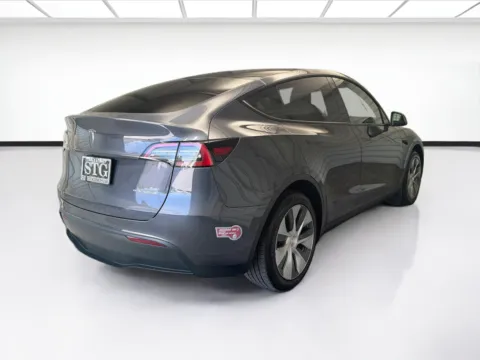 More photos of 2022 Tesla Model Y Long Range at STG Montclair, CA