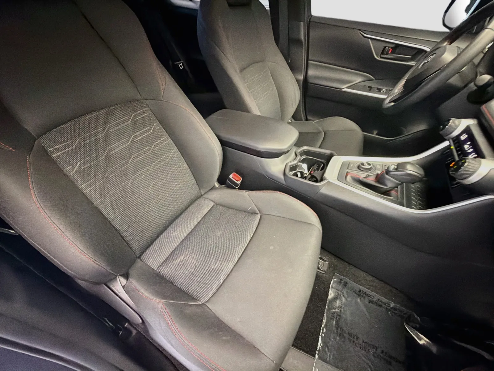 Toyota RAV4 photo 15