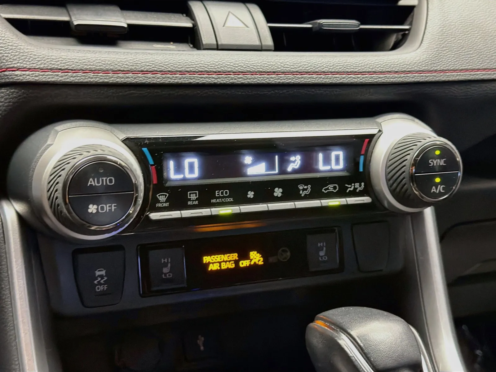 Toyota RAV4 photo 10